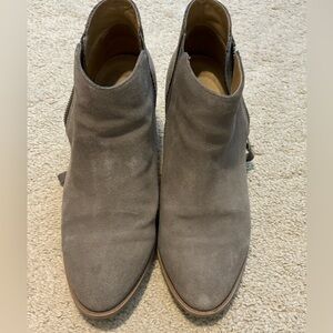 Vionic Ladies Suede Boots - Taupe suede - 8.5 wide
